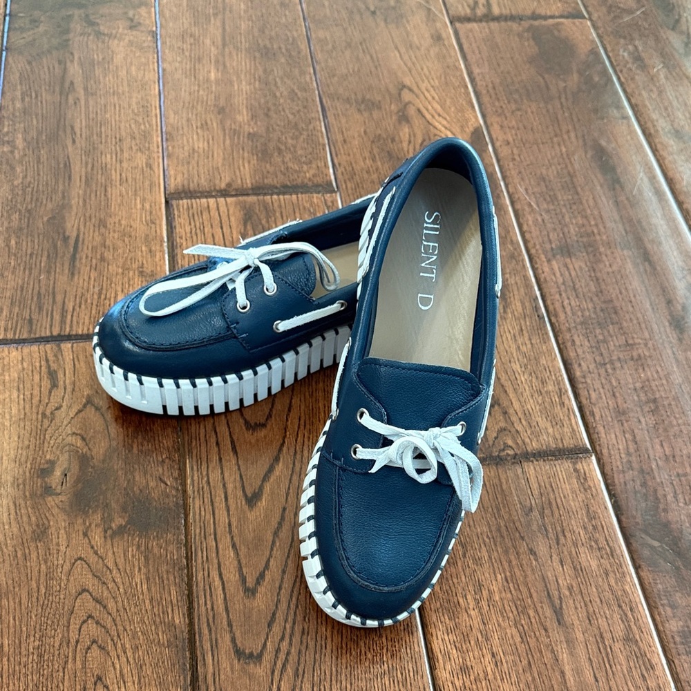 Anthologies Silent D Leather Lace-Up Boat Shoes - Picture 2 of 4